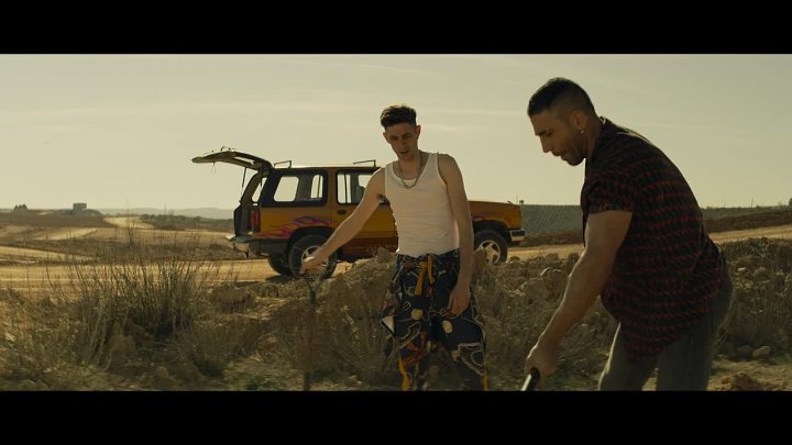 Sky Rojo. Temporada 1 Episodio 2. «La realidad paralela»