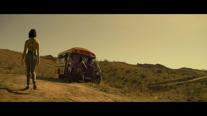 Sky Rojo. Temporada 3 Episodio 8. «Oro, incienso y plomo»