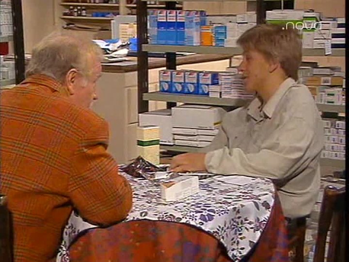 Farmacia de guardia. Temporada 1 Episodio 13. El Día De La Madre