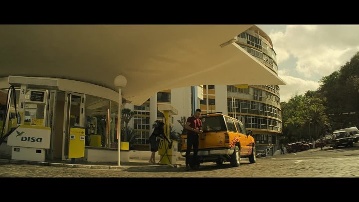 Sky Rojo. Temporada 1 Episodio 3. «El amor de las putas»